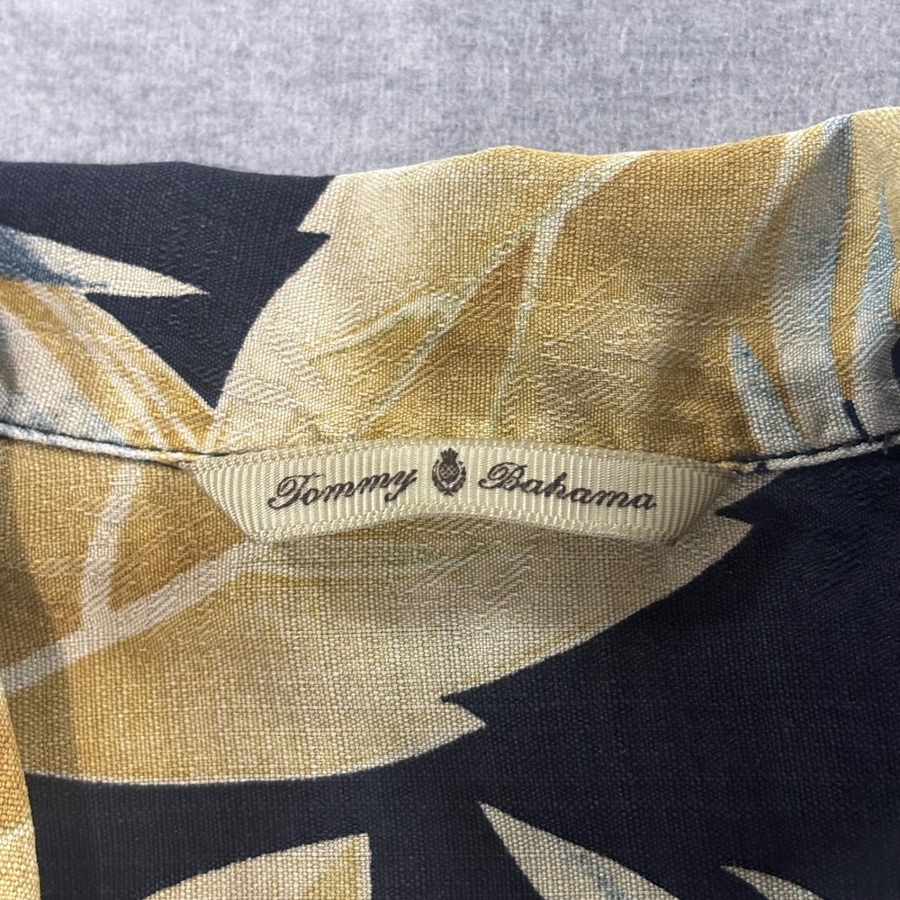 Tommy Bahama Mens Medium 100% Silk Tropical Leaf Print Camp Shirt Black Gold - Picture 3 of 7
